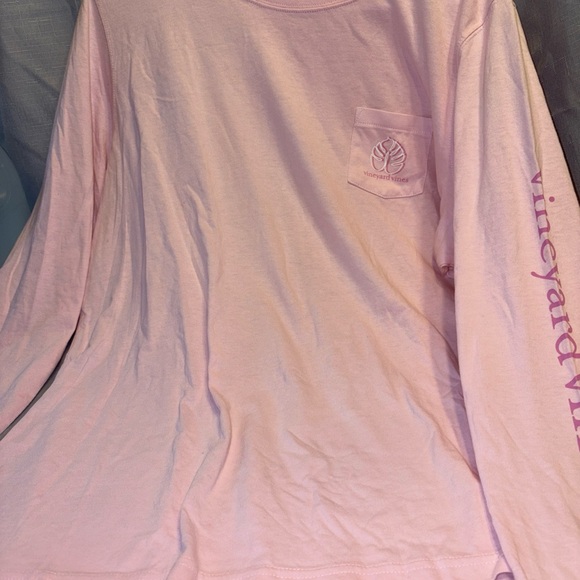 Vineyard Vines Light Pink Logo Tee - Picture 4 of 4